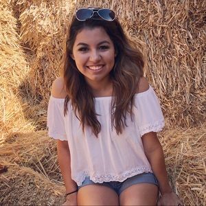 Meet your Posher, Clare